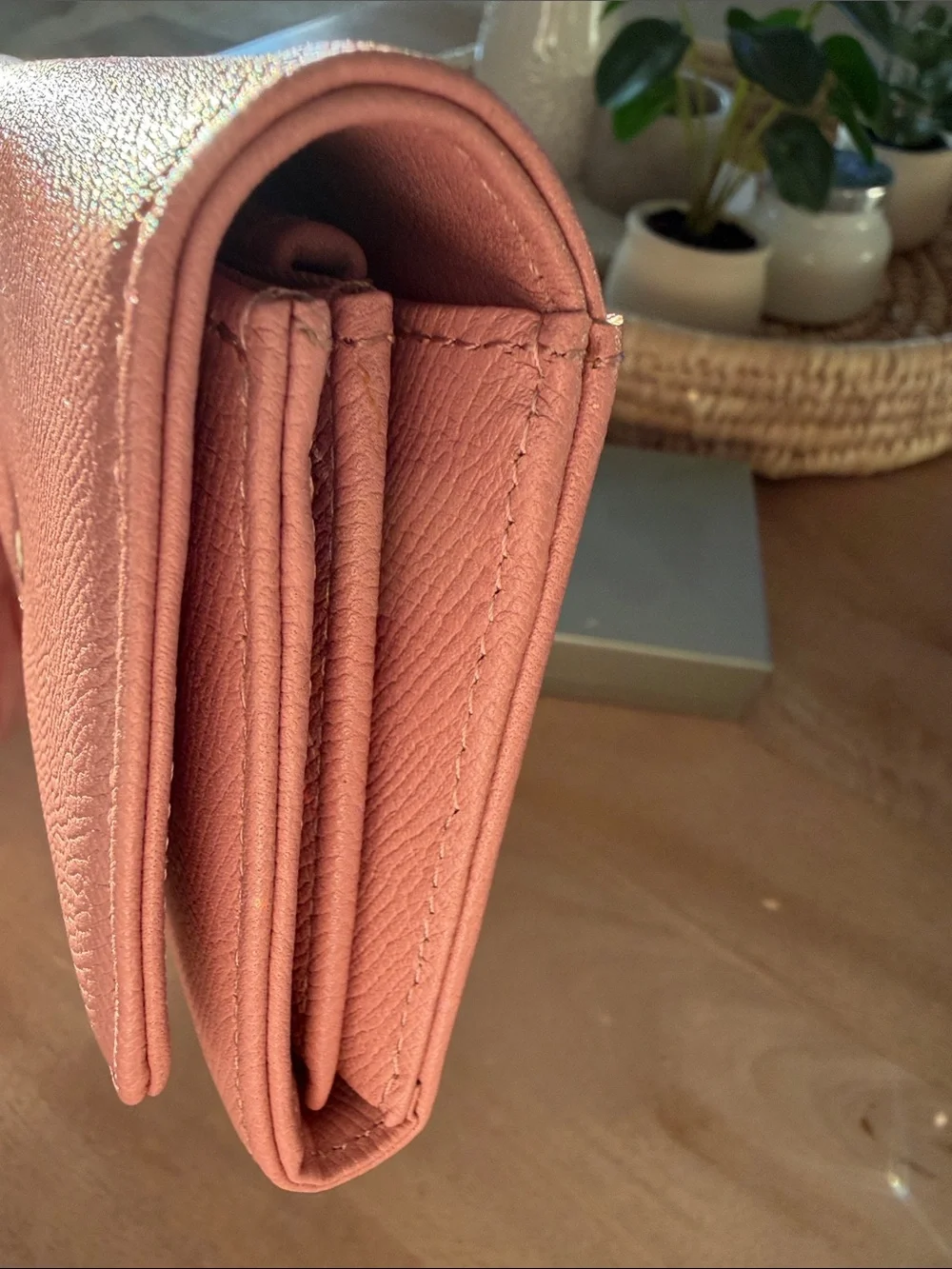Levenger elegant pink